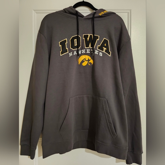 Brand New with Tags Iowa Hawkeyes Men's Hooded Sweatshirt sz xl - Picture 4 of 5